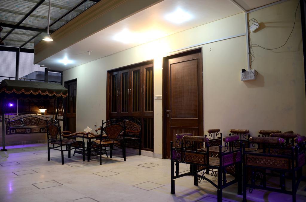 אגרה Mohini Home Stay מראה חיצוני תמונה