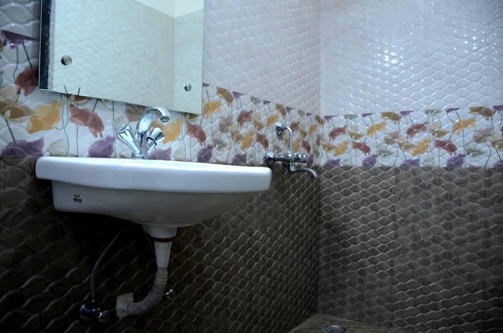 אגרה Mohini Home Stay מראה חיצוני תמונה